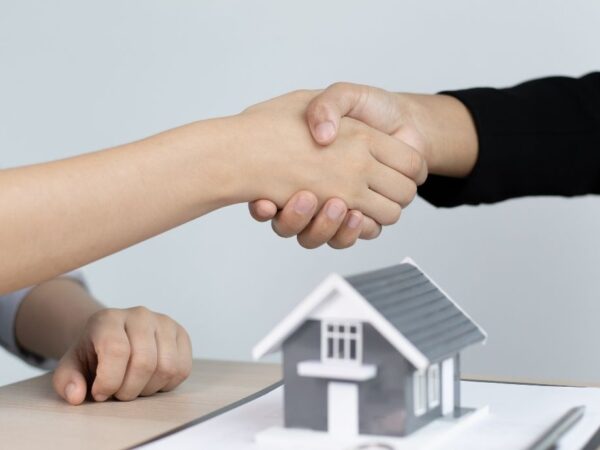 Selling Your Home to Cash Buyers